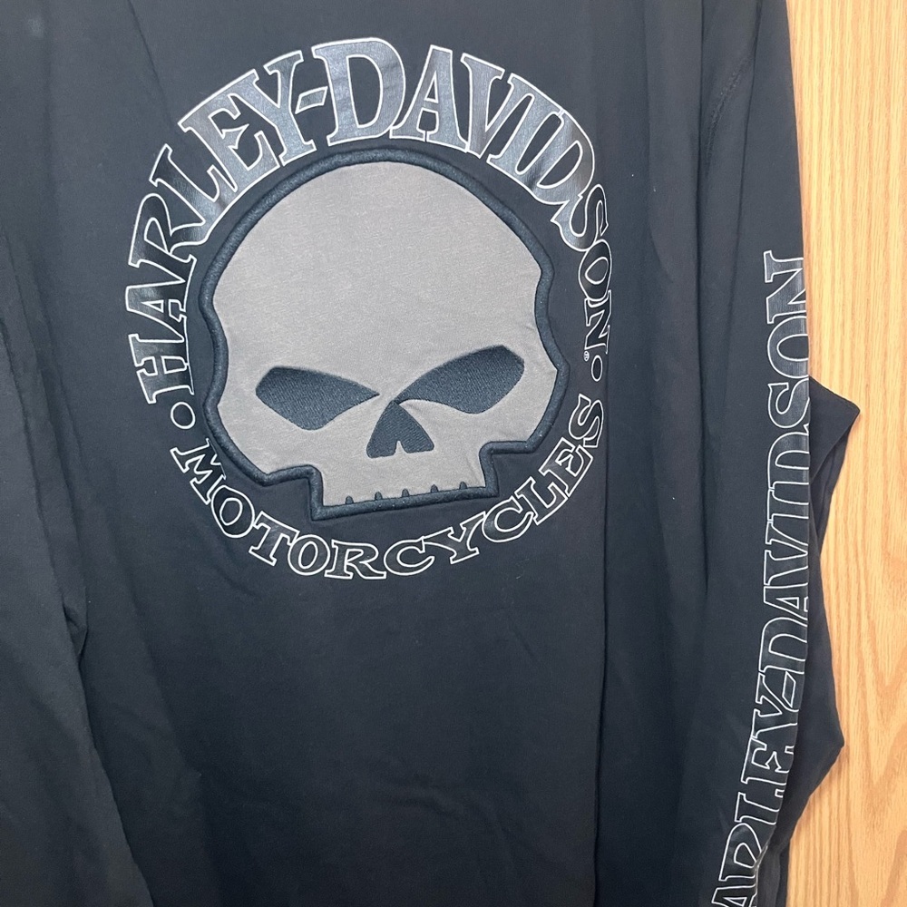 Harley-Davidson Black and Gray Skull Long Sleeve Shirt